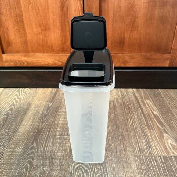 Tupperware Super Cereal Storer - Picture 5 of 12